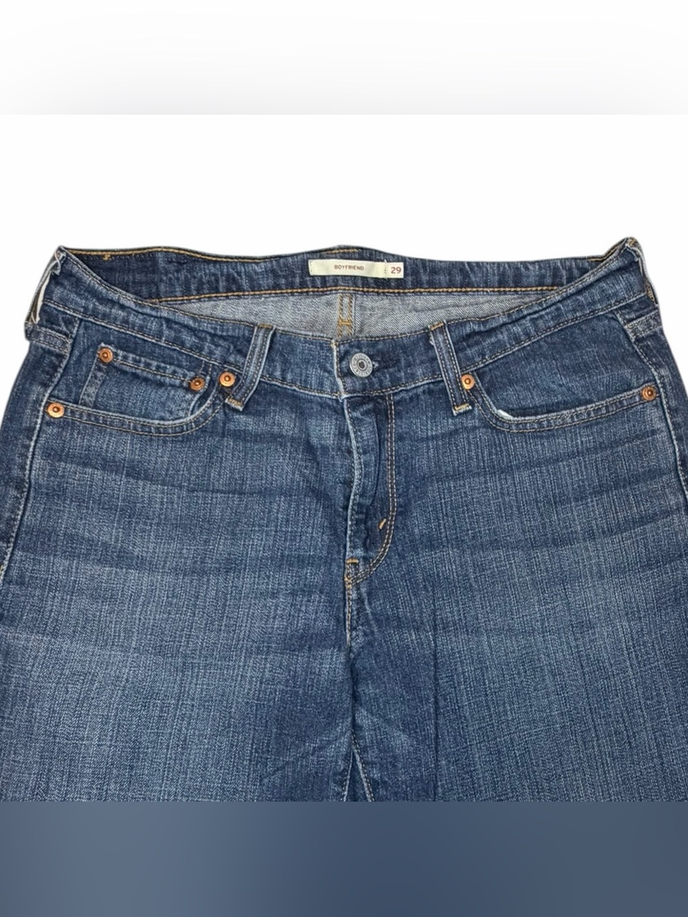 Levi’s Womens Size 29 Boyfriend Jeans Medium Wash Relaxed Straight Leg - Picture 2 of 6